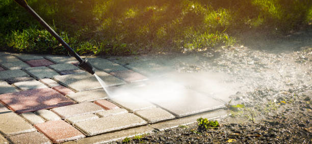 Best Pool Deck Cleaning  in Tye, TX